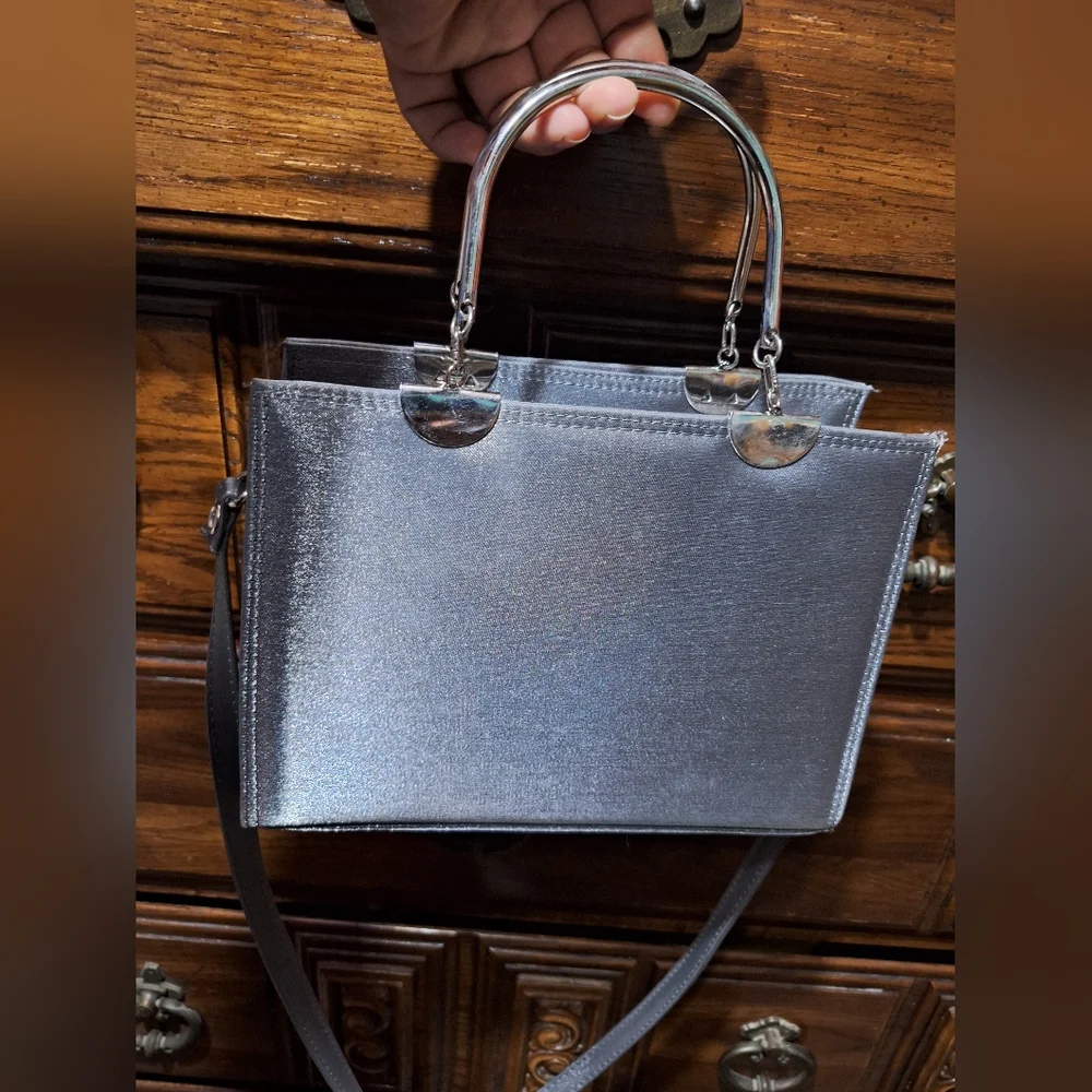Sleek Silver  Bag with Metallic Finish